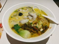 老坛酸菜黑鱼面-剪花娘子(重庆龙湖金沙天街店)