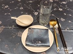 -檀億(北外滩中美店)