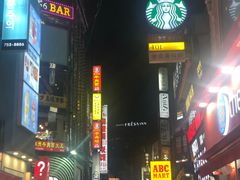 -BHC炸鸡(明洞总店)