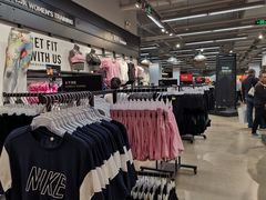 -王府井奥莱临潼小镇(临潼店)