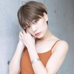 -茶发Salon·烫发染发理发