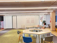 -漕河泾街道图书馆(漕河泾社区文化活动中心店)