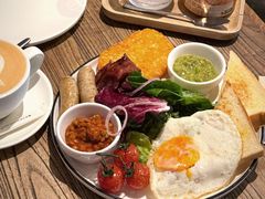-Common Table · Brunch & Coffee