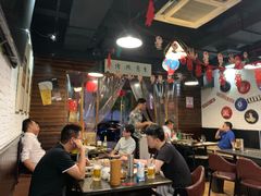 大堂-長壹旋转烤吧 农家鸡火锅
