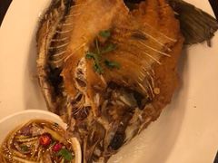 -光海鲜鱼翅餐厅(叻差拉披色路店)
