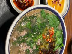 -云阿蛮云南生烫牛肉米线(奉贤路店)