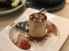 -港丽餐厅(高德置地店)