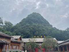 -高荡千年布依古寨旅游景区