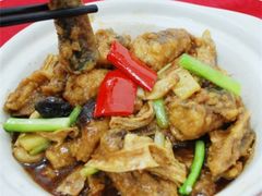 枝竹黄鳝煲-惠爱餐厅