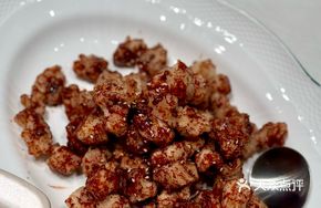 Sauce-Braised Pork Tenderloin