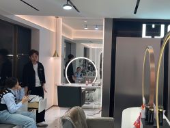 -LJOY丽锦造型·烫发染发