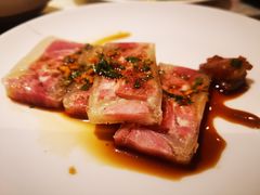 -爱乐国际温泉水疗会