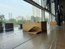 -韩国李知恩形象设计