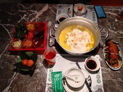 -禄婶鸡煲·打边炉