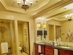 -广州富力丽思卡尔顿酒店