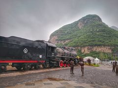 -百里峡七彩艺术小镇