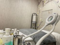 -苗苗清肤皮肤护理中心