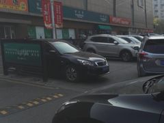 -翠微牡丹园停车场
