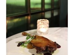 -La Mer Restaurant & Lounge