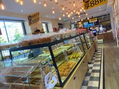 面包甜点陈列柜-味多美蛋糕(古城店)