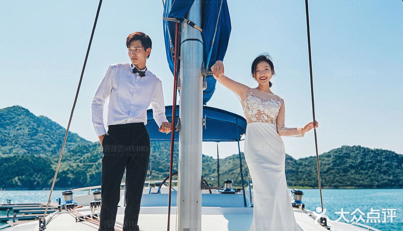 文艺镜头下的电影感夏季婚纱照