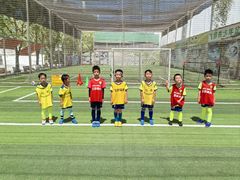 -飞梦少儿足球培训(塘桥校区)