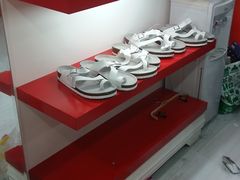 -hotwind热风(国际商场店)