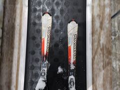 -乔波室内滑雪场