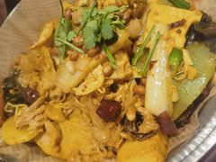 -红渡小香·牛肉麻辣香锅(车站南路店)