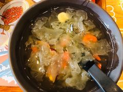 莲子枸杞雪耳羹-海盗虾饭·剥好的小龙虾饭(SOHO尚都店)