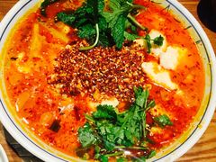 -云海肴·汽锅鸡·云南菜(天山百盛优客店)