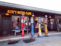 -席娜卡琳火车铁道夜市