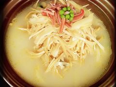 -吴越荣记苏州菜·松鼠桂鱼100%活鱼现做(斜塘老街店)