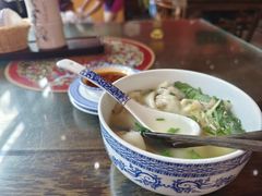 -笑来喜馄饨小笼工坊(通扬路店)