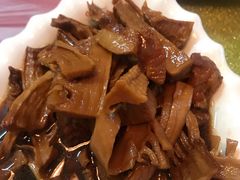 笋干烧肉-品雅轩农家乐