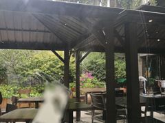 -河畔春天时尚餐厅