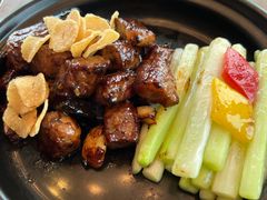 黑蒜芥蓝啫雪花牛肉-广州柏悦酒店·悦景轩·粤菜餐厅