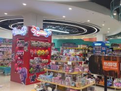 -卡通派潮品玩具折扣仓(青岛新城吾悦广场店)