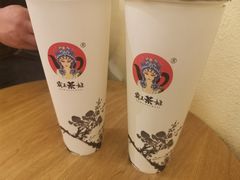-霸王茶姬(南亚风情第壹城店)