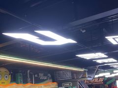 -极限PLAY运动娱乐新世界·团建派对潮玩休闲馆·室内蹦极高空游乐园