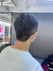 -藤野造型烫发染发