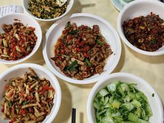 -笨罗卜浏阳菜馆(龙华鹏润达店)