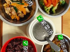 -臻爱住家月嫂育儿嫂(万达店)