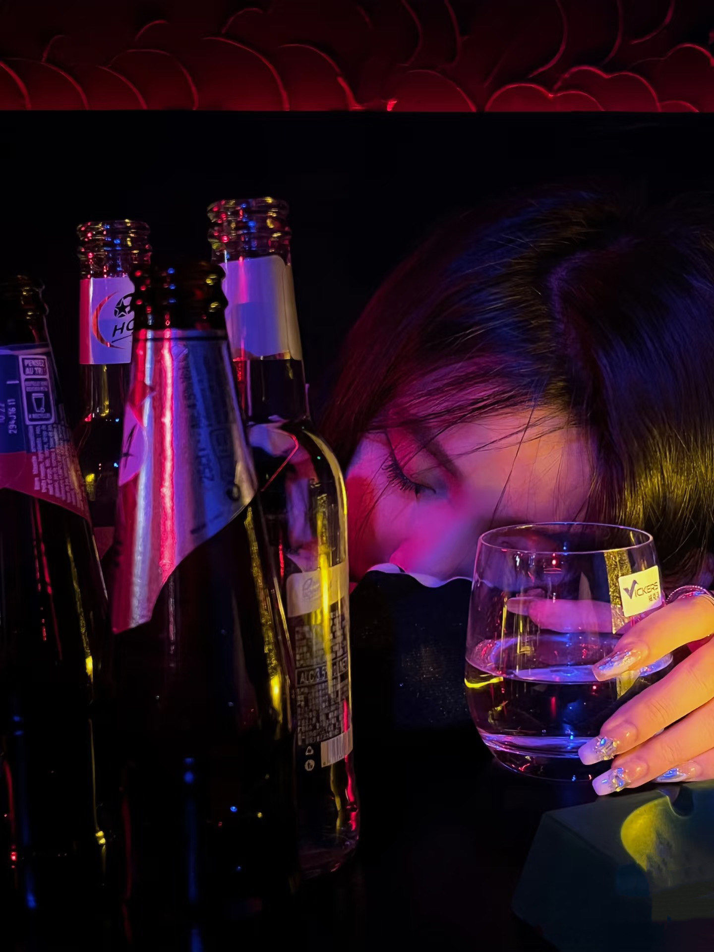 夜晚真的太适合一个人出来买醉了🍻