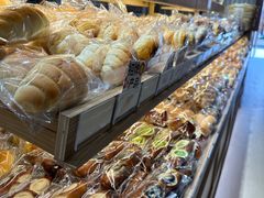 -小飞象面包公社(珠江路金鹰店)