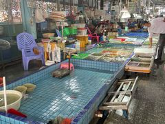 -霞涌市场海鲜摆卖区