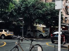 -CowCow其其·牛杂咖啡公司(六运店)
