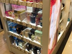-关西国际机场直营免税店
