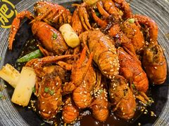 -肥肥虾庄·金牌油焖大虾(汉口城市广场店)