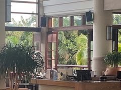 -亚龙湾喜来登·美景台大堂吧